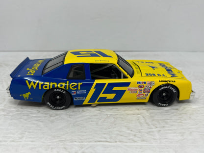 Action Nascar #15 Dale Earnhardt Sr. Wrangler Jean GM Dealers 1:24 Diecast