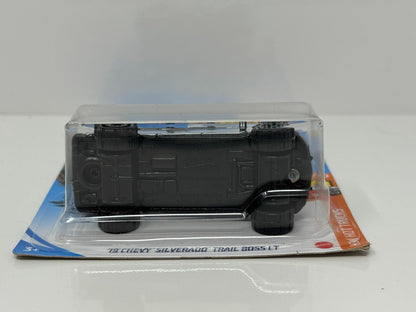 Hot Wheels HW Hot Trucks 2019 Chevy Silverado Trail Boss LT 1:64 Diecast
