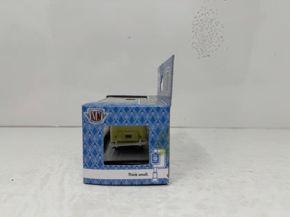 M2 Machines Auto Thentics 1960 Volkswagen VW Delivery Van USA Model 1:64 Diecast