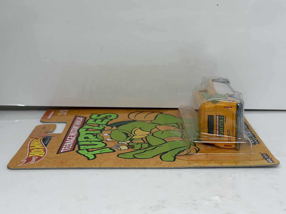 Hot Wheels Teenage Mutant Ninja Turtles Michelangelo 55 Chevy Panel 1:64 Diecast
