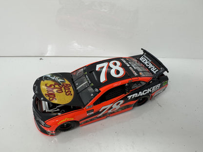 Lionel NASCAR Martin Truex Jr. #78 Bass Pro Boats 2017 Toyota Camry 1:24 Diecast