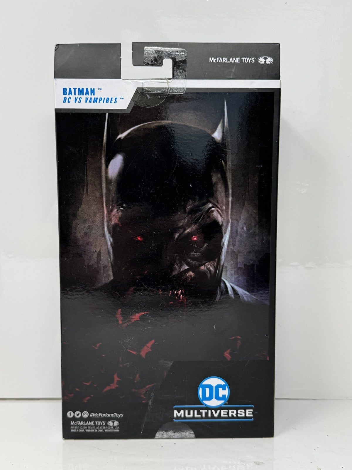 McFarlane DC Multiverse Batman DC vs Vampires Gold Label Action Figure