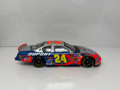 Action NASCAR Jeff Gordon #24 DuPont The Victory Lap 2003 Chevy 1:24 Diecast