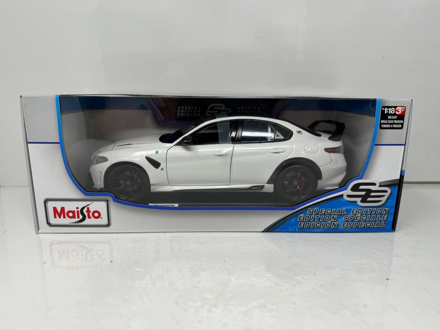 Maisto Alfa Romeo Giulia GTAm Special Edition 1:18 Diecast