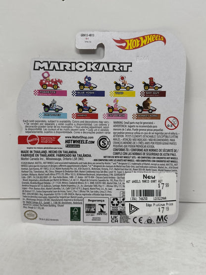 Hot Wheels Mario Kart Cat Peach Standard Kart 1:64 Diecast