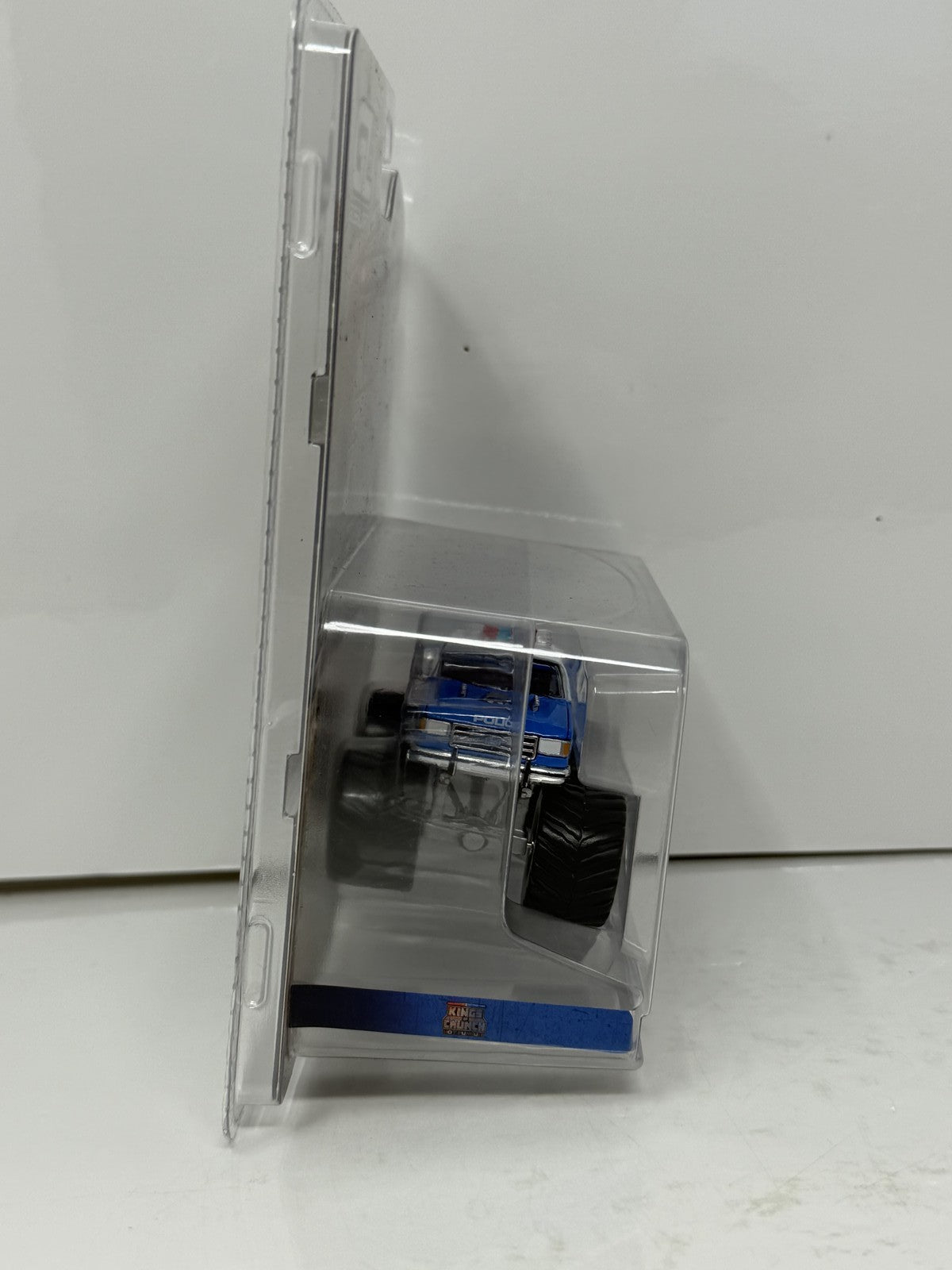 Greenlight Kings of Crunch Hot Pursuit 1990 Ford F-350 NYPD 1:64 Diecast