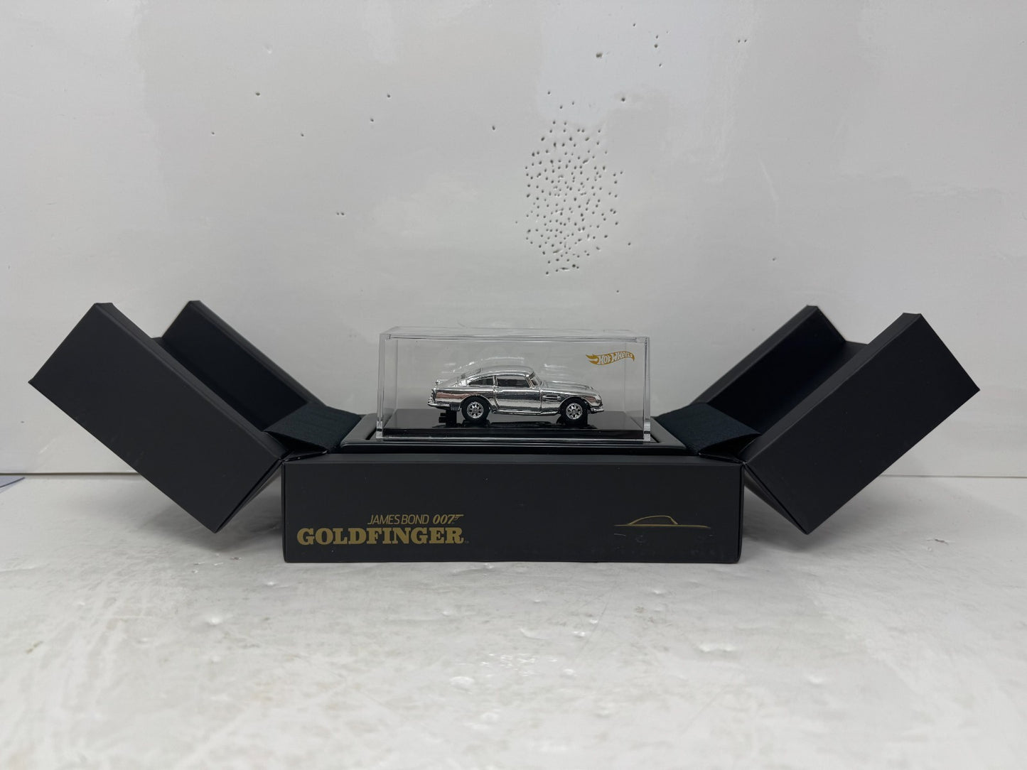 Hot Wheels SDCC San Diego Comic-Con James Bond 007 Aston Martin DB5 1:64 Diecast