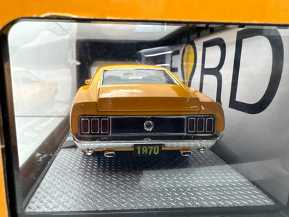 M2 Machines 1970 Ford Mustang Mach 1 428 1:24 Diecast