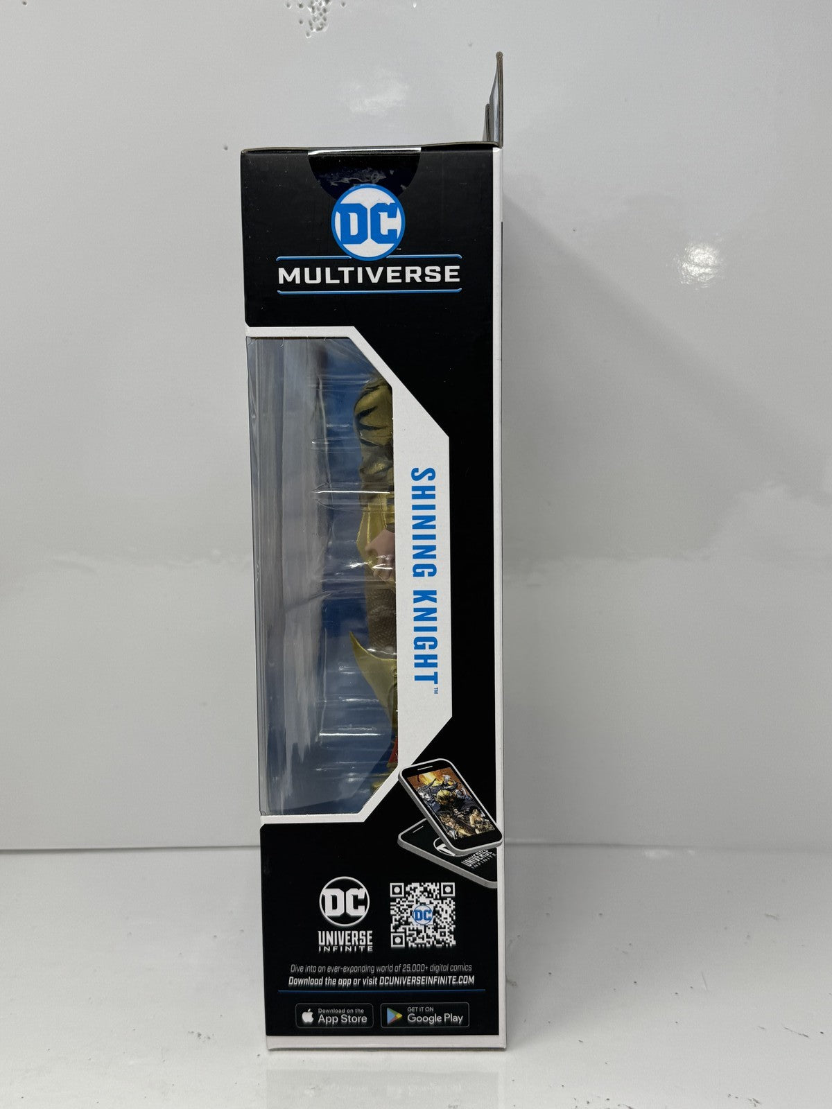 McFarlane DC Multiverse Shining Knight Seven Soldiers Platinum Edition Figure