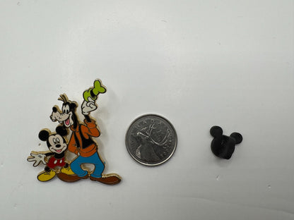 Disney Mickey Mouse, Goofy Friends Are Forever Trading Pin DC1S7