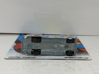 Hot Wheels DC Originals Supergirl 1938 Dodge Airflow 1:64 Diecast Real Riders