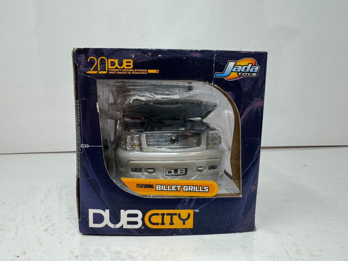 Jada Dub City 2002 Cadillac Escalade 1:24 Diecast KMC Wheels 20 Inch SS Rims