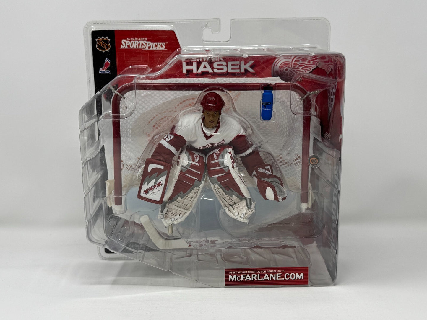 McFarlane NHL Dominik Hasek Detroit Red Wings Series 2 CHASE Figure