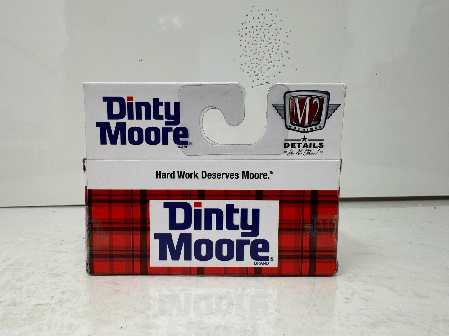 M2 Machines Dinty Moore 1964 Ford Econoline Delivery Van 1:64 Diecast