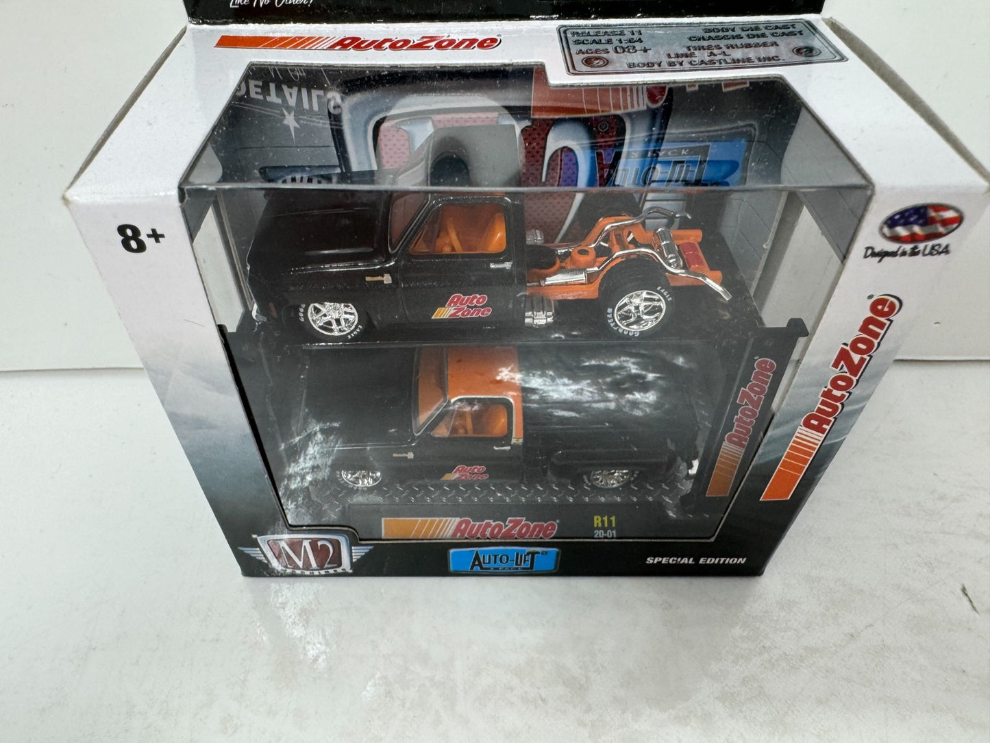 M2 Machines Auto Zone 1979 Chevrolet Silverado Lift 2-Pack 1:64 Diecast