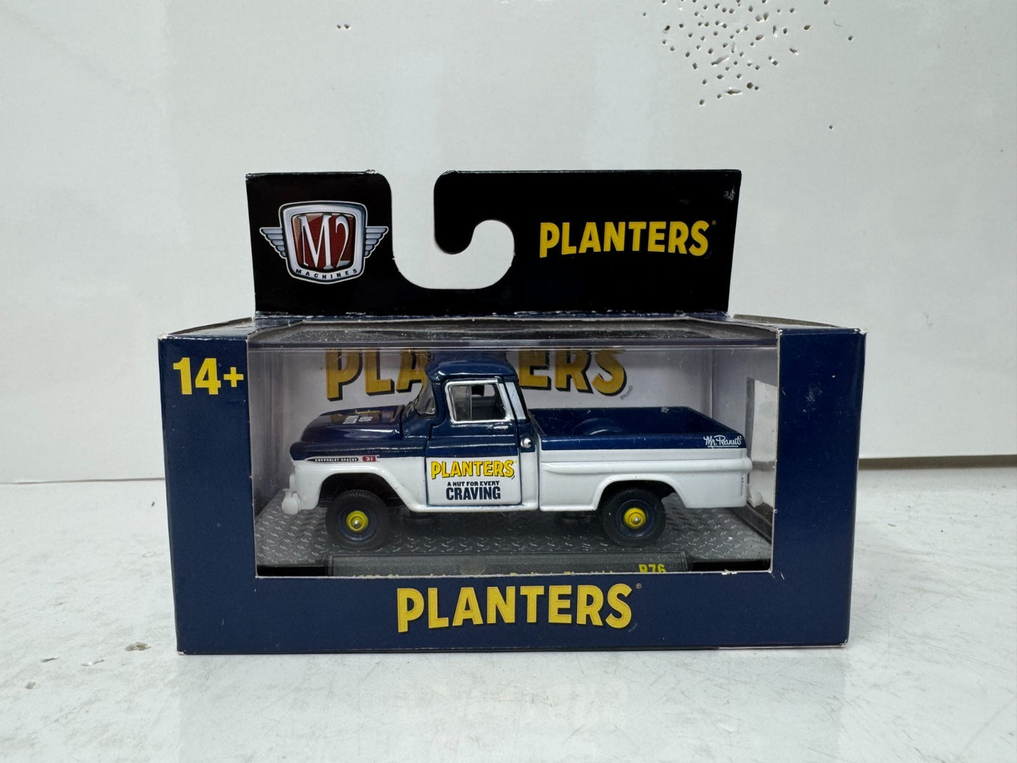 M2 Machines Planters 1959 Chevrolet Apache De Luxe Fleetside 1:64 Diecast