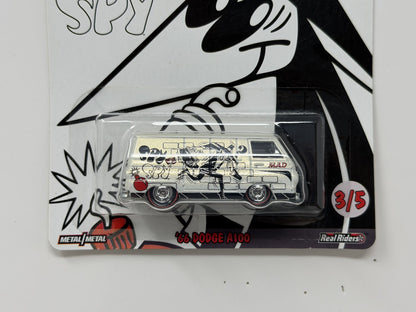 Hot Wheels MAD 1966 Dodge A100 Spy vs Spy White 1:64 Diecast Real Riders