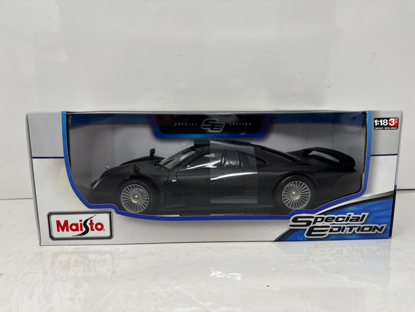 Maisto Mercedes-Benz CLK-GTR Street Version Special Edition 1:18 Diecast