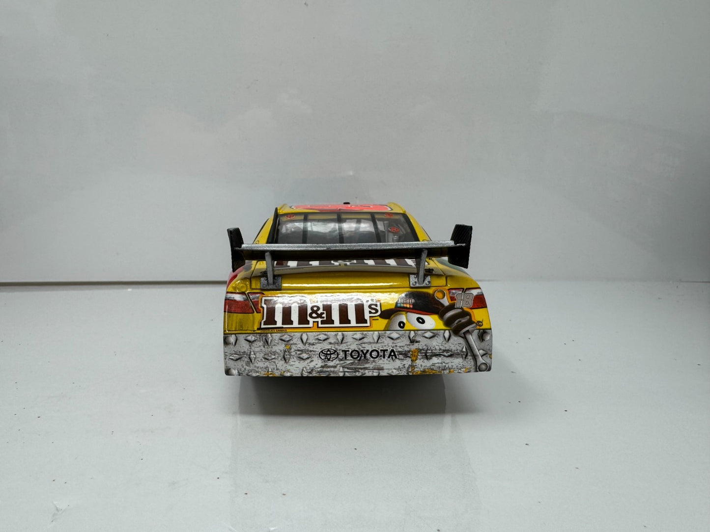 Action NASCAR #18 Kyle Busch M&M's Talladega Race Win 2008 Camry 1:24 Diecast