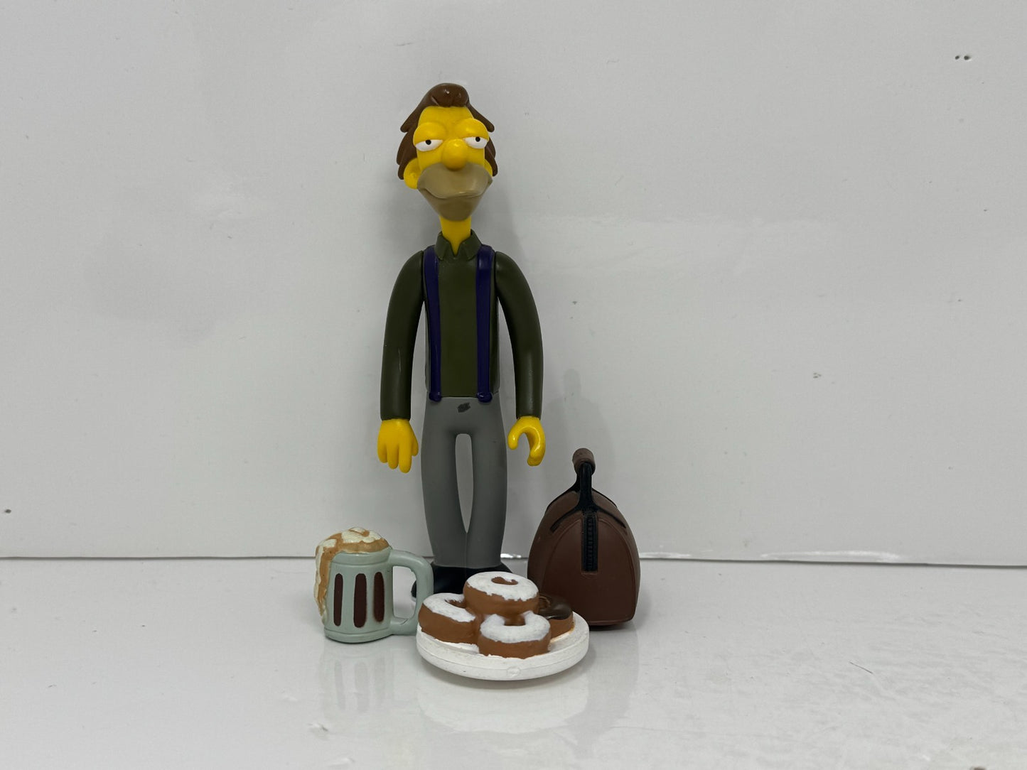 Simpsons World of Springfield Moe’s Tavern Regulars Set Playmates Diorama
