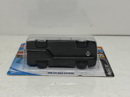 Hot Wheels Race Day Volvo 850 Estate 1:64 Diecast Short Card