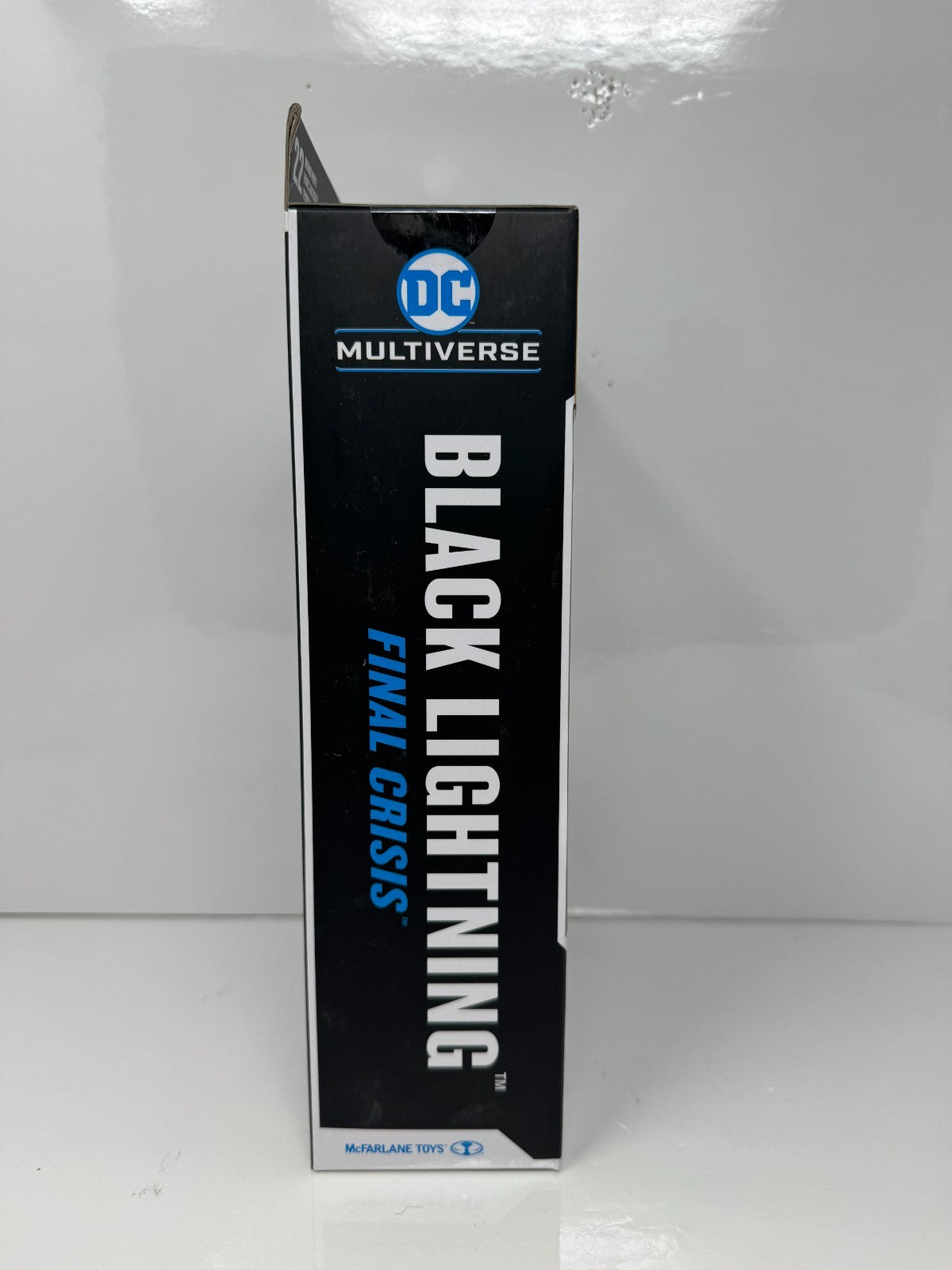McFarlane DC Multiverse Final Crisis Black Lightning Action Figure