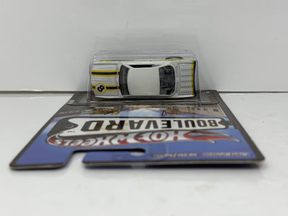 Hot Wheels Boulevard Vairy 8 1:64 Diecast Real Riders