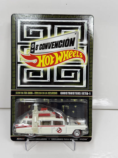 Hot Wheels 2015 Mexico Convention Ghostbusters Ecto-1 Glow 1:64 Diecast #3520