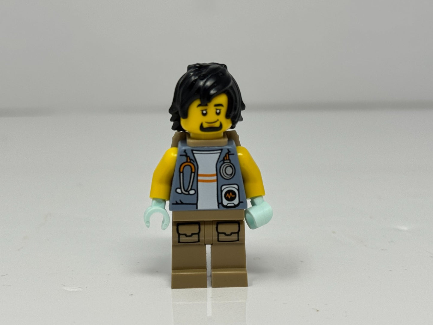 LEGO City Jungle Explorer Dr. Medic Vet Minifigure