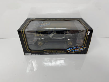 Greenlight Hollywood Smokey and the Bandit 1977 Pontiac Trans Am 1:24 Diecast