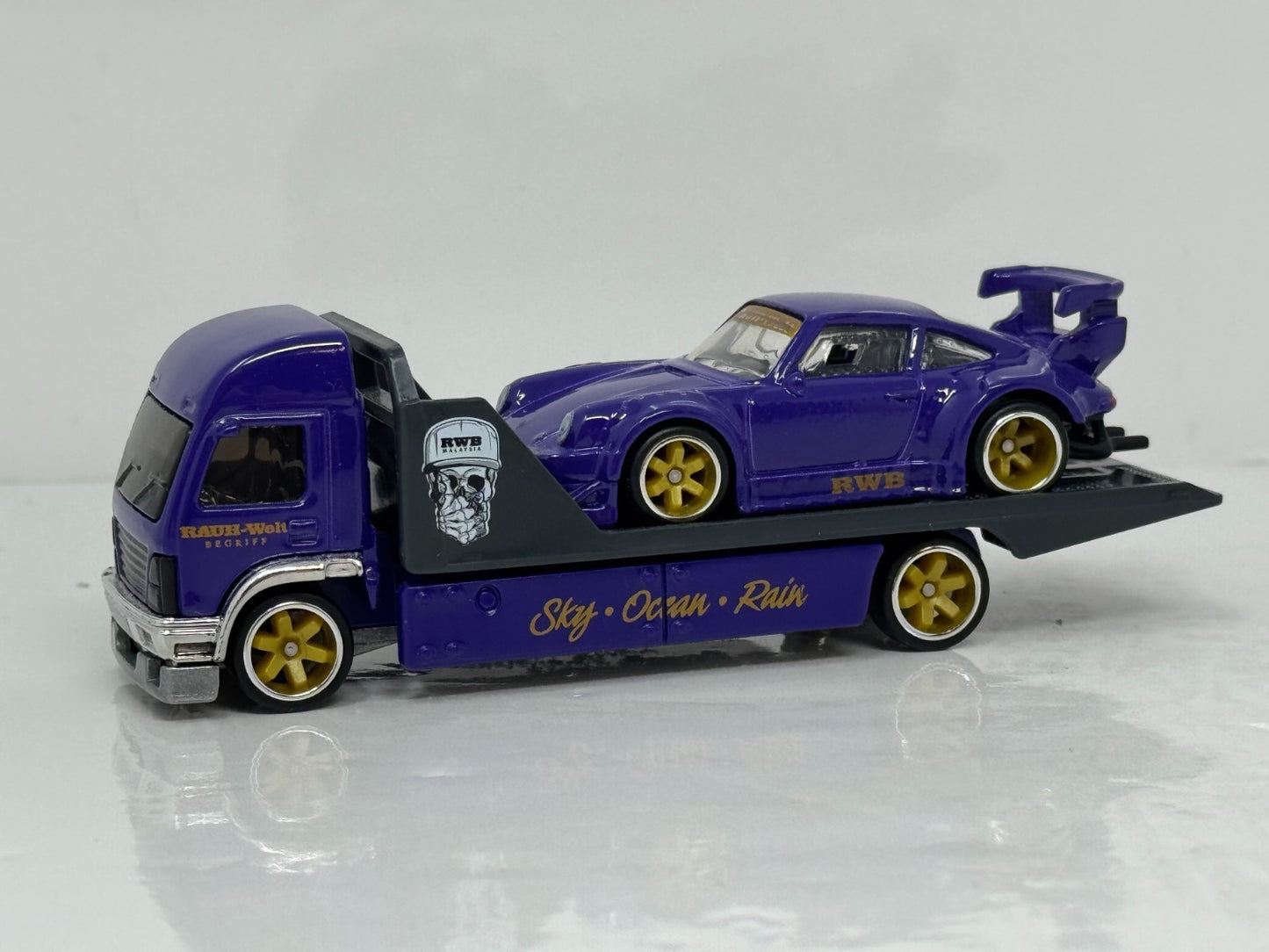Hot Wheels Premium Team Transport RWB Porsche 930 & Aero Lift 1:64 Diecast Set