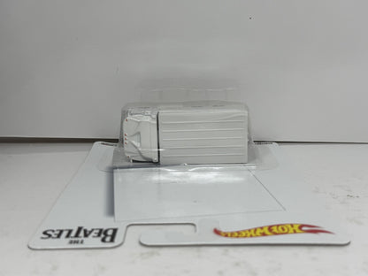 Hot Wheels The Beatles White Album Hiway Hauler 1:64 Diecast Real Riders
