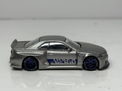 Kaido House Mini GT Nissan Skyline GT-R (R34) Kaido Works Shinjuku 1:64 Diecast