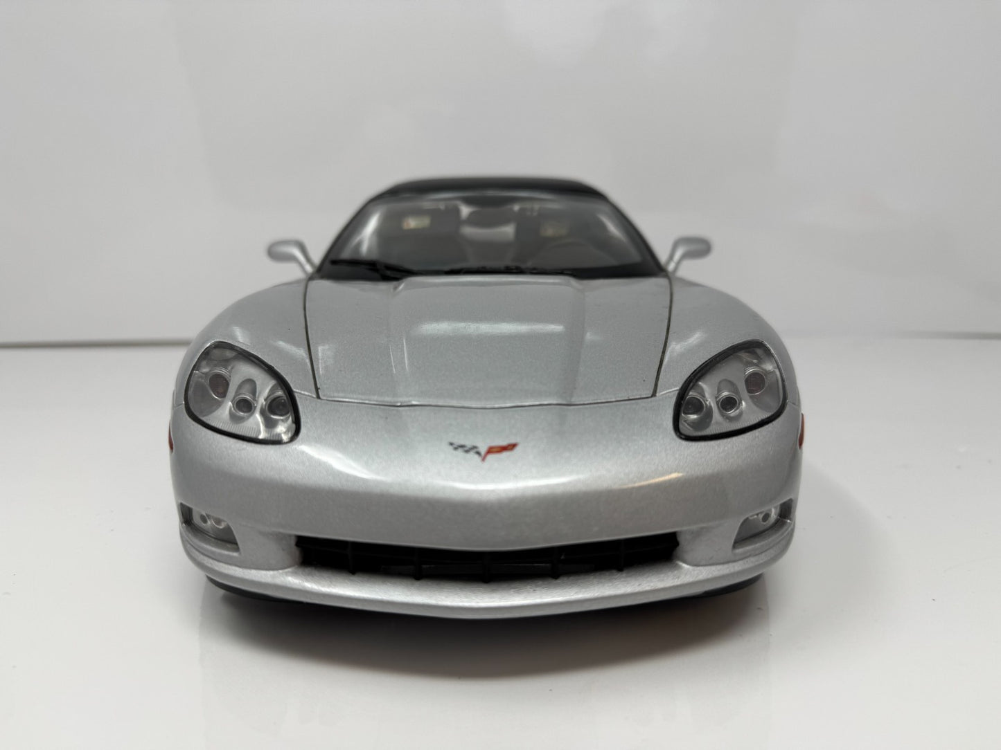 Hot Wheels Corvette C6 Convertible 1:12 Diecast 1 of 2500