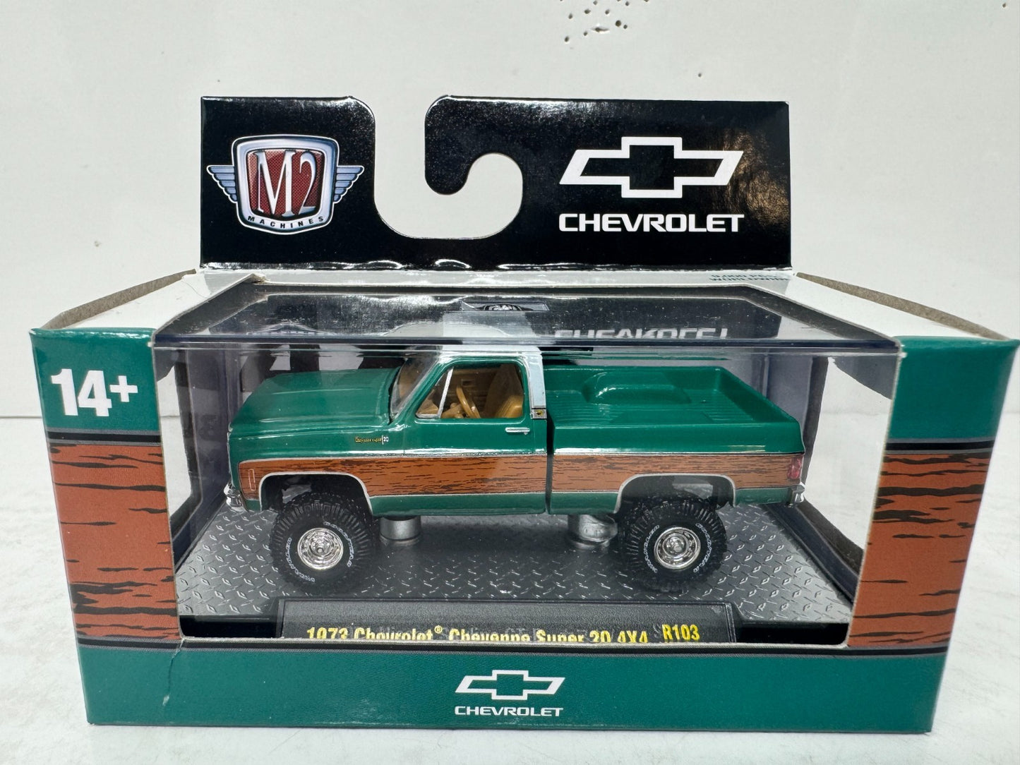 M2 Machines 1973 Chevrolet Cheyenne Super 30 1:64 Diecast