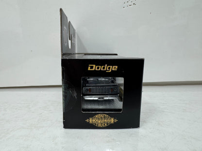 M2 Machines 1978 Dodge Adventurer 150 Midnite Express 1:64 Diecast