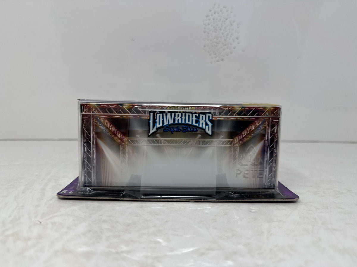 Jada Car Tuned Lowriders 1961 Chevy Impala Sport Coupe 1:64 Diecast