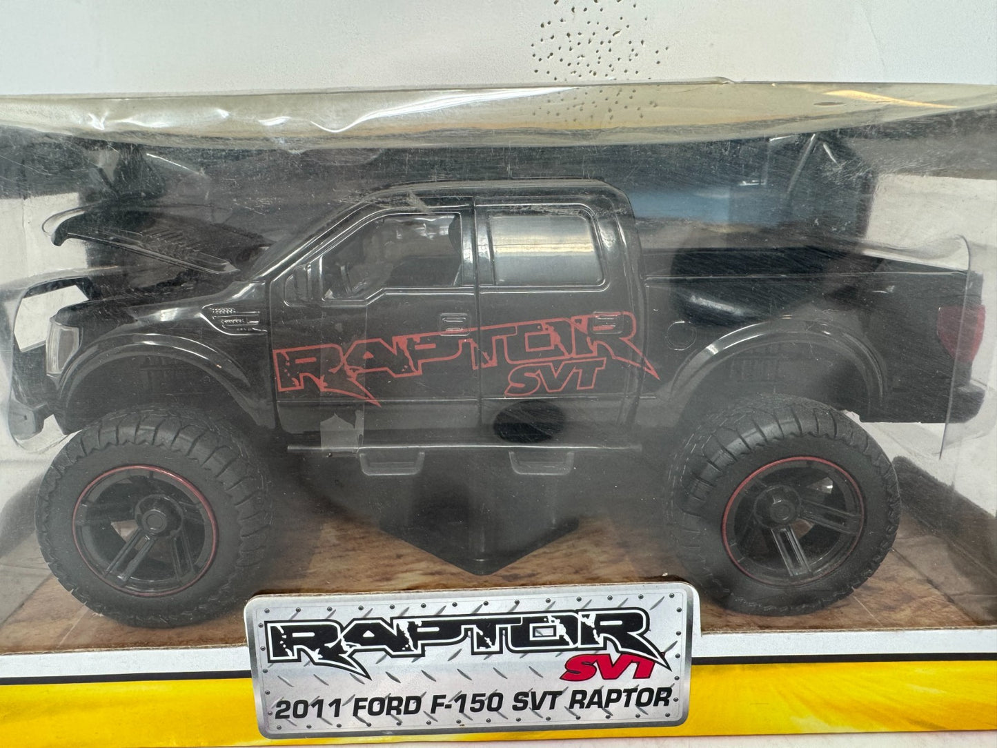 Jada Just Trucks 2011 Ford F-150 SVT Raptor Off-Road Edition 1:24 Diecast
