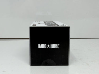 Kaido House Mini GT Chevrolet Silverado Kaido V2 1:64 Diecast