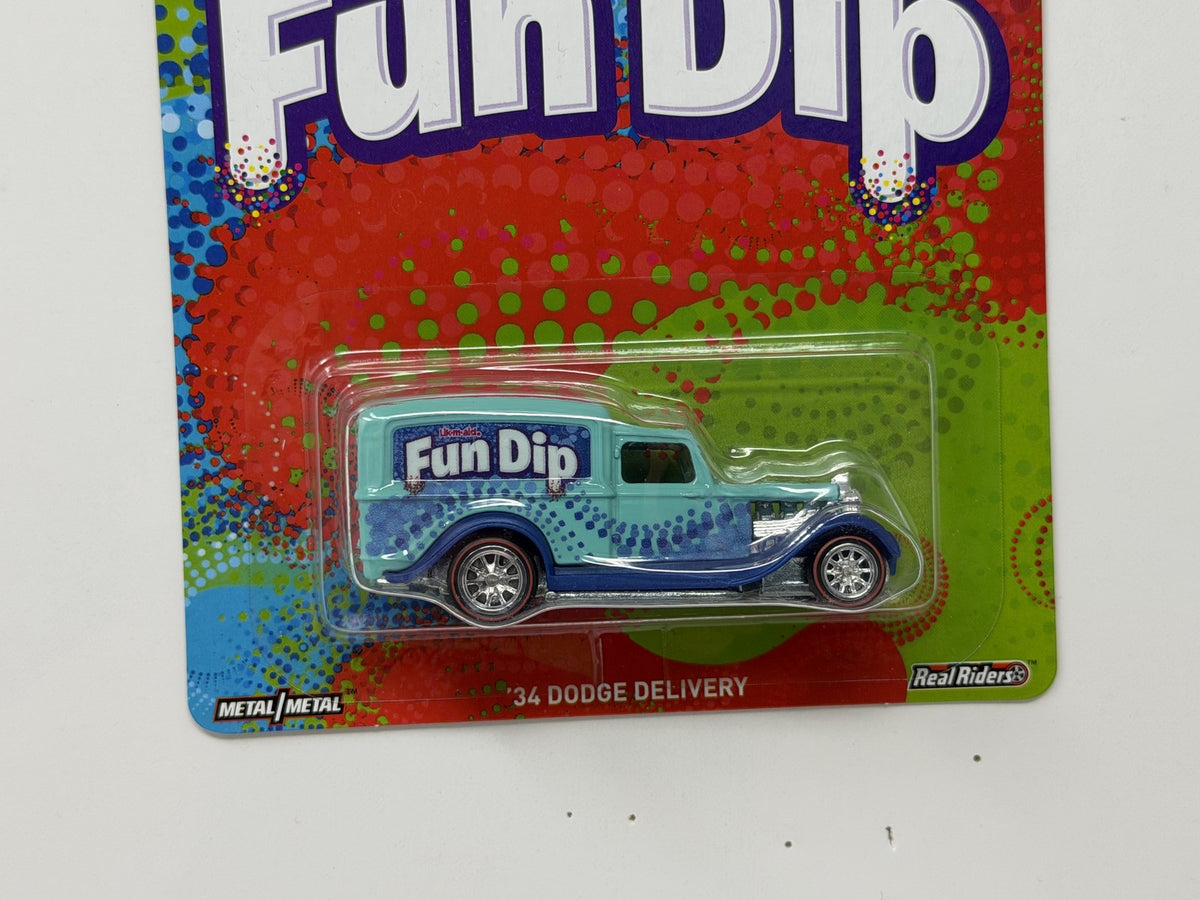 Hot Wheels Fun Dip 1934 Dodge Delivery 1:64 Real Riders