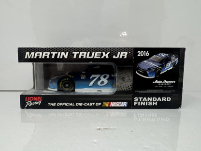Lionel NASCAR Martin Truex Jr. #78 Auto Insurance 2016 Toyota Camry 1:24 Diecast