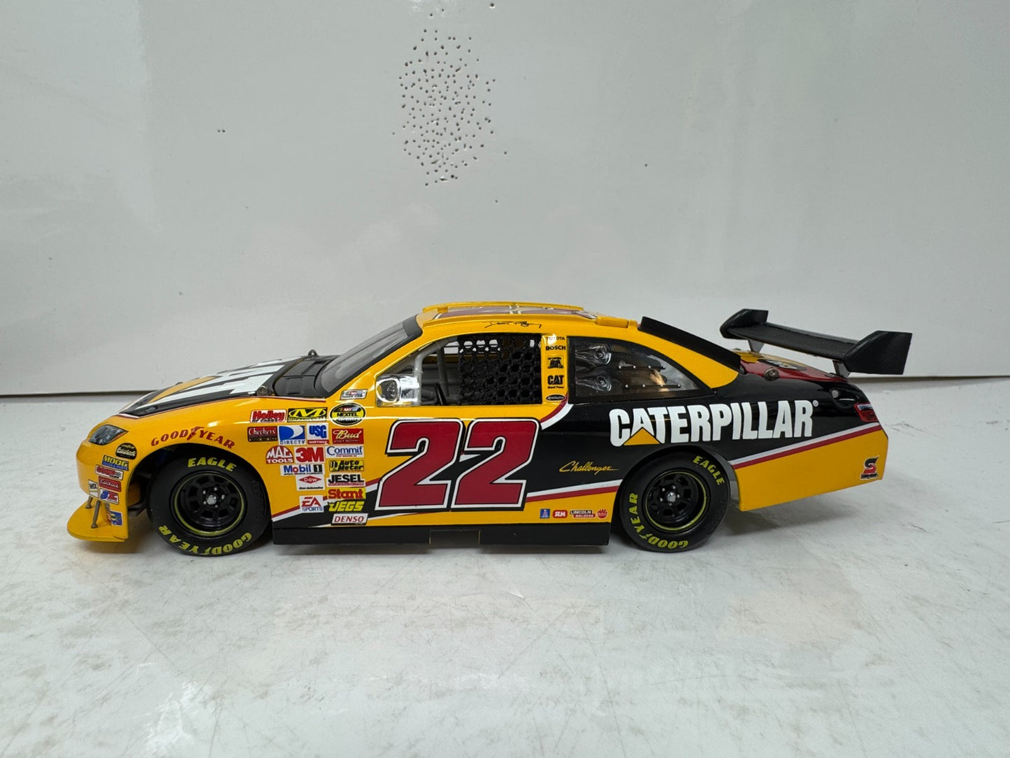 Motorsports Authentics #22 Dave Blaney Caterpillar 2007 Camry COT 1:24 Diecast