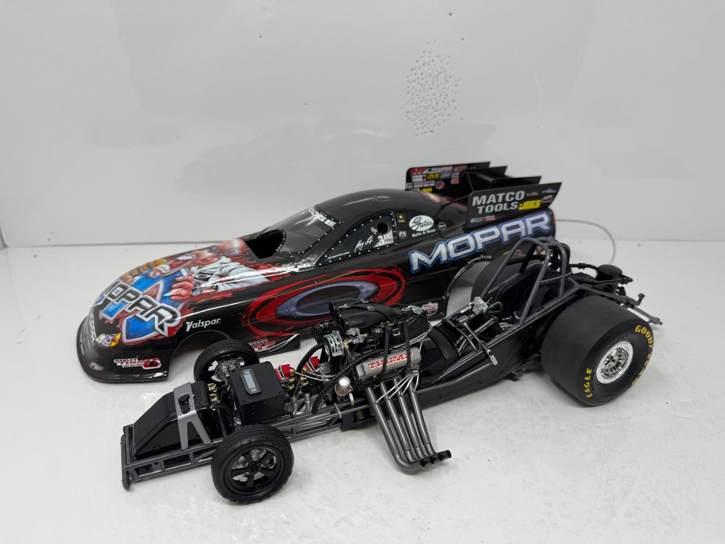 Milestone Gary Scelzi NHRA Mopar Oakley Carbon Dodge Stratus Funny Car 116 Scale