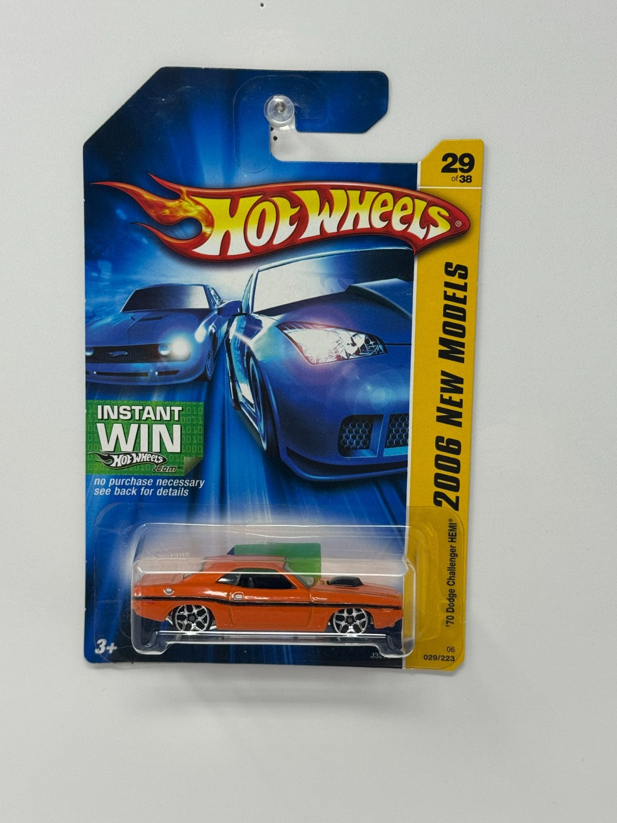 Hot Wheels 2006 New Models 1970 Dodge Challenger HEMI 1:64 Diecast Orange
