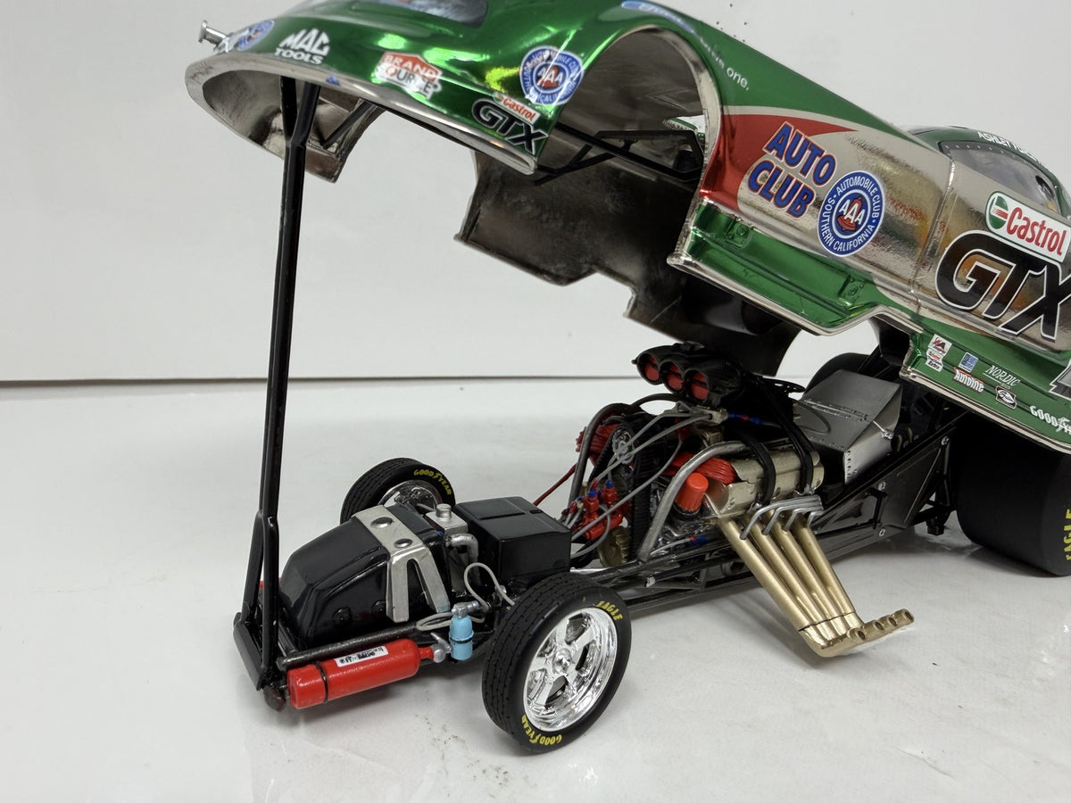 Action NHRA Ashley Force Castrol 2010 Ford Mustang Color Chrome 1:24 Diecast