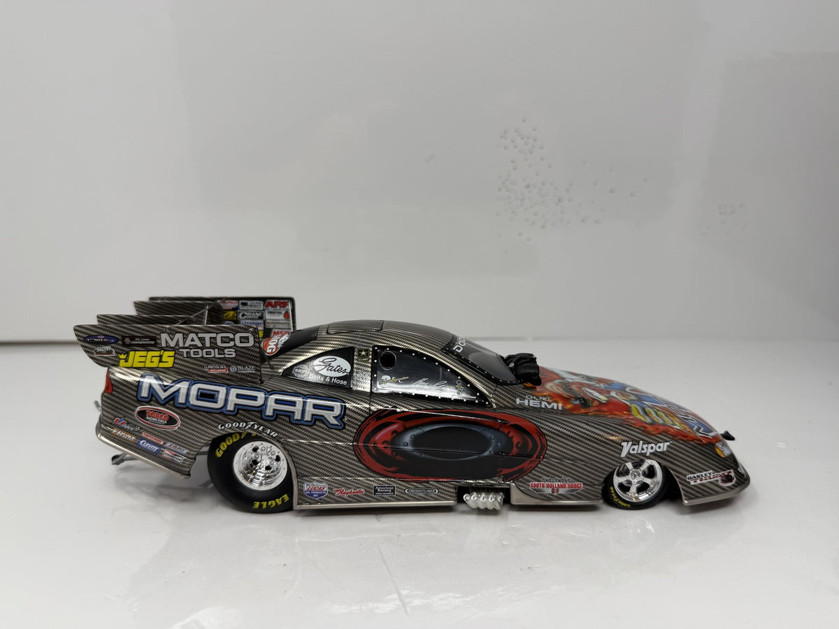 Action NHRA Gary Scelzi Oakley 2005 Dodge Stratus Brushed Metal 1:24 Diecast