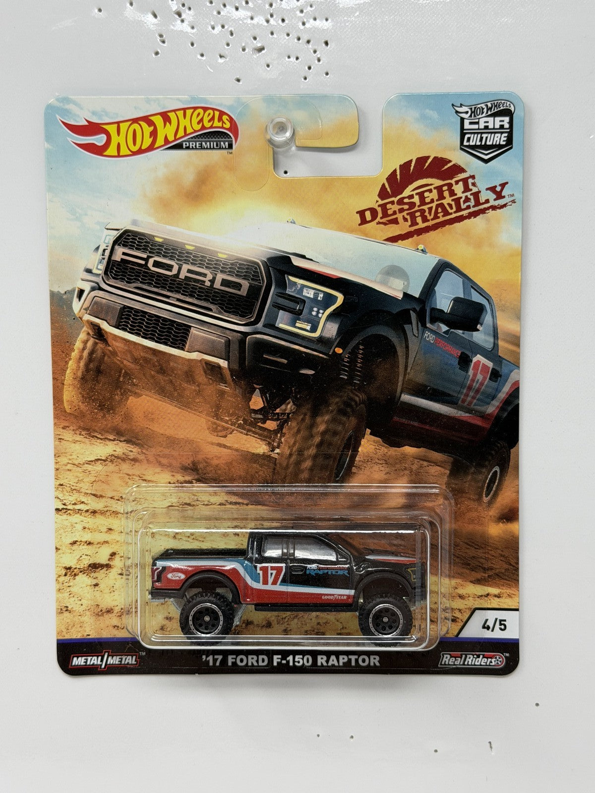Hot Wheels Premium Desert Rally 2017 Ford F-150 Raptor 1:64 Diecast