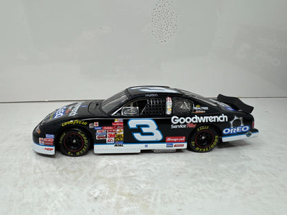 Action Nascar #3 Dale Earnhardt Oreo GM Goodwrench 2001 Monte Carlo 1:24 Diecast
