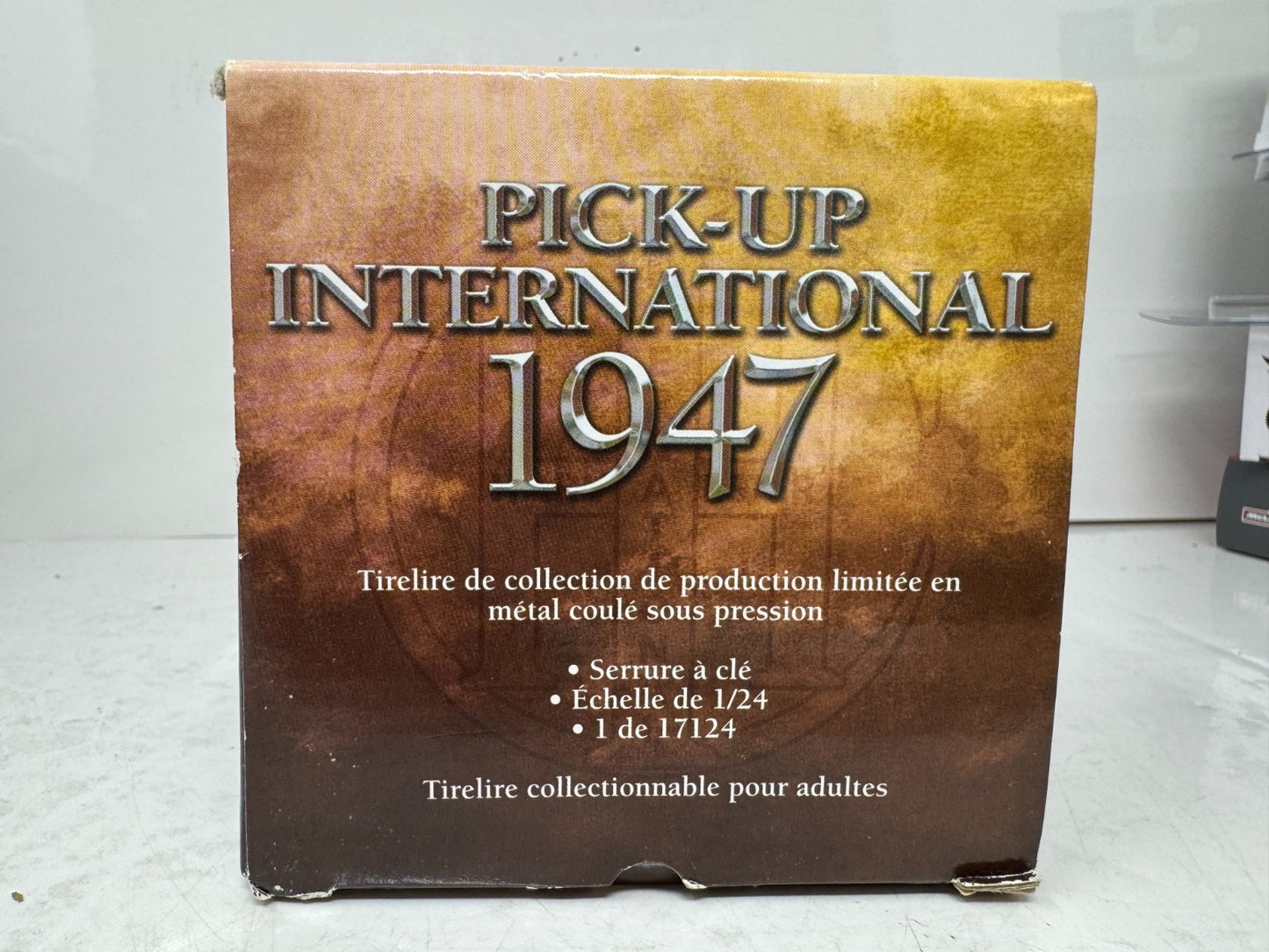 Liberty Classics Canadian Tire 1947 International Pickup BANK 1:24 Diecast