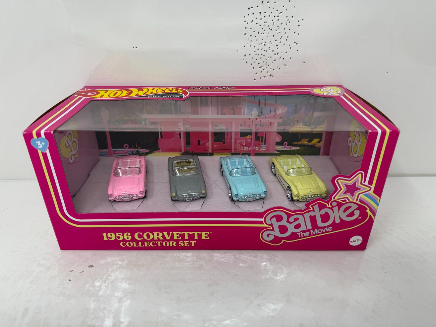 Hot Wheels Premium Barbie The Movie 1956 Corvette Collector Set 1:64 Diecast